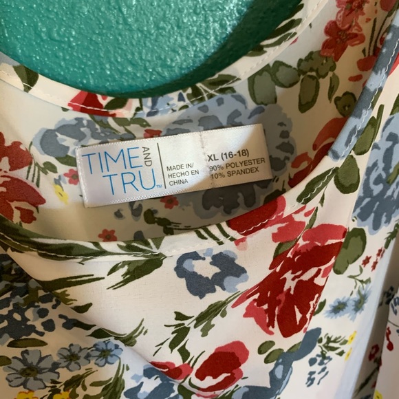 Tank top - Picture 2 of 3